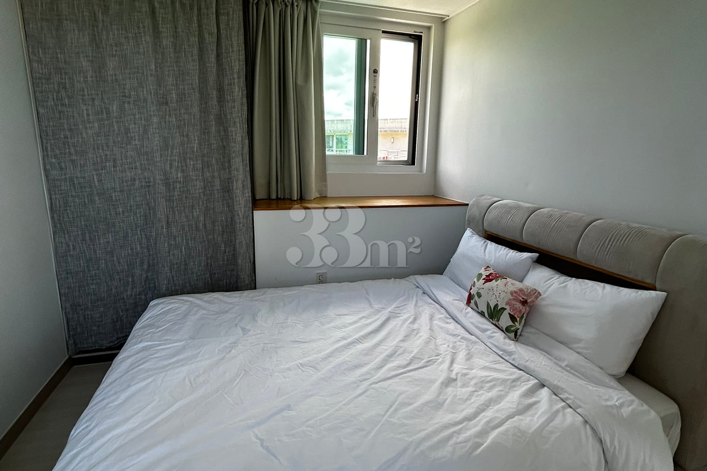 Detached house within walking distance of Hye 8th image