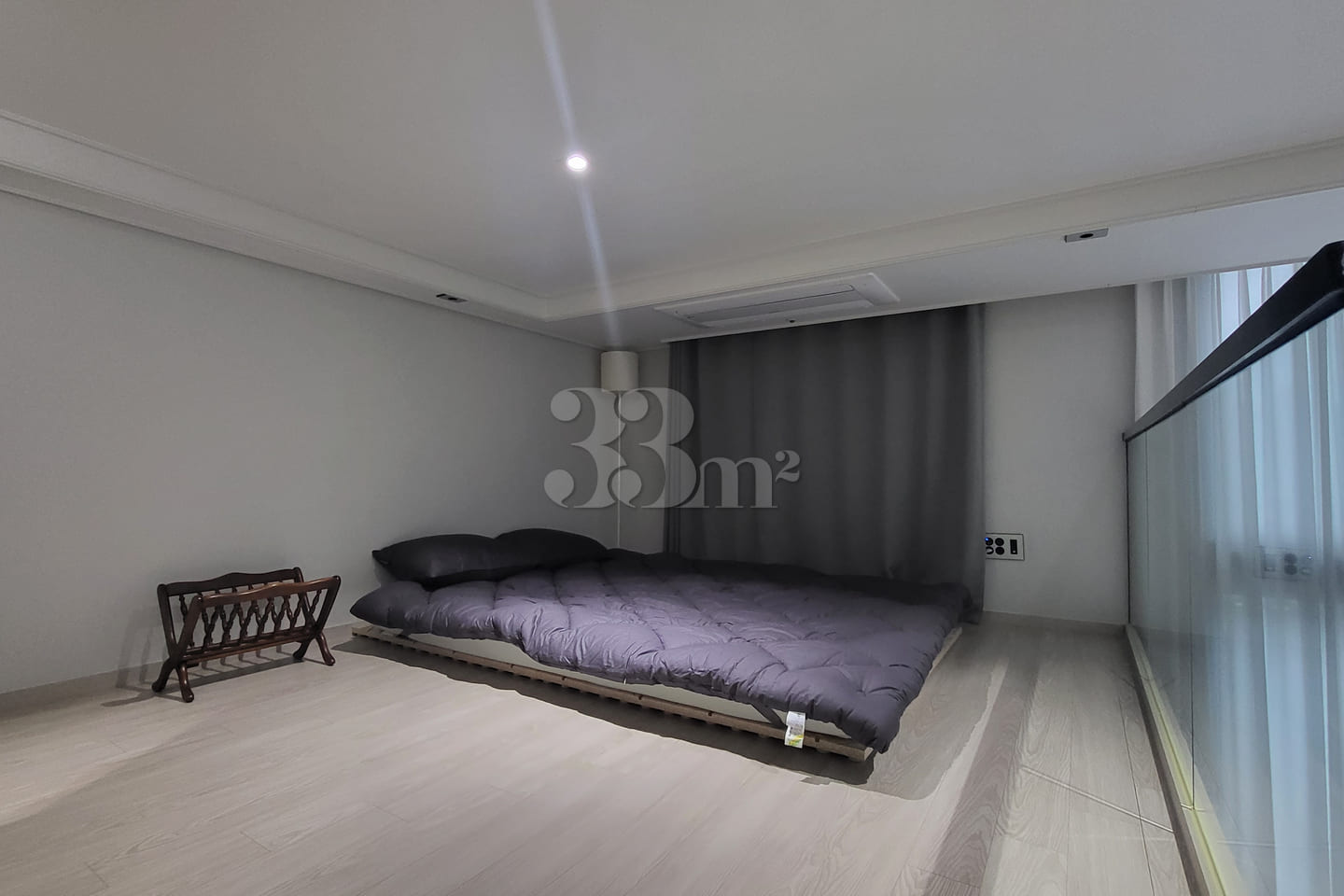 1-minute walk from Line 9 / Hongdae-Deungchon 1th image