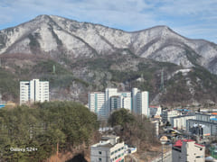A room with a view. 1th image