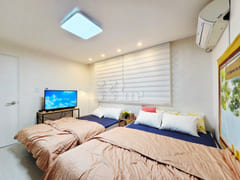 9 minutes from Sangdo Station, white 3-room 2th image