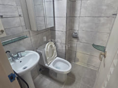 Clean, fully furnished 1.5-room unit 4th image