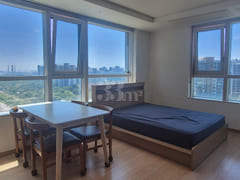 A month-long stay in a spacious house with an 3th image