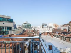 Fully-furnished Modern Studio 13th image