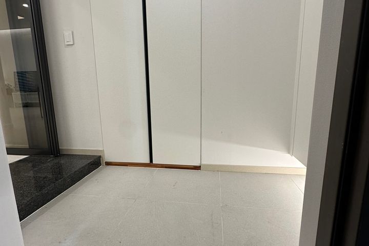 Newly built spacious two-room unit; parking a 13th image