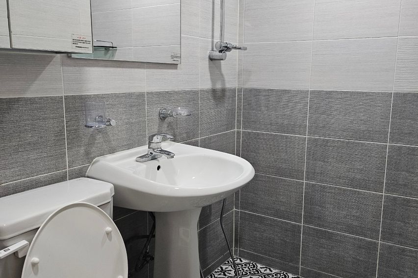 채광 좋고 넓은 복층 6번째 이미지