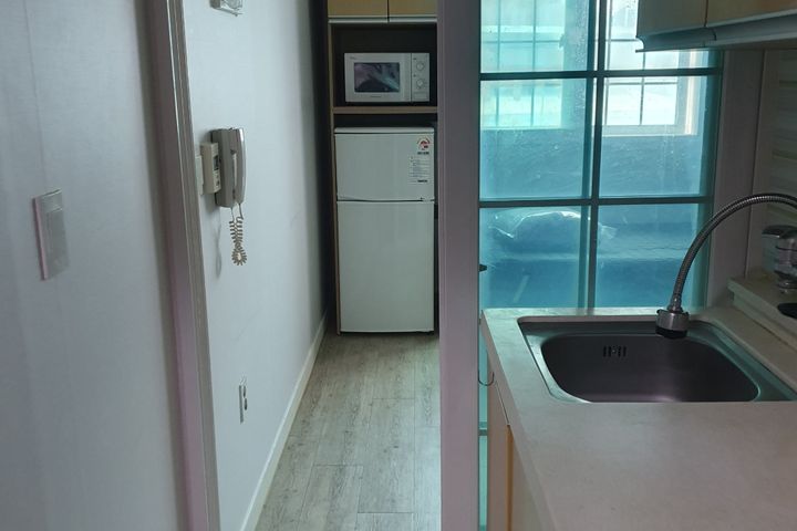 Room 204 1th image