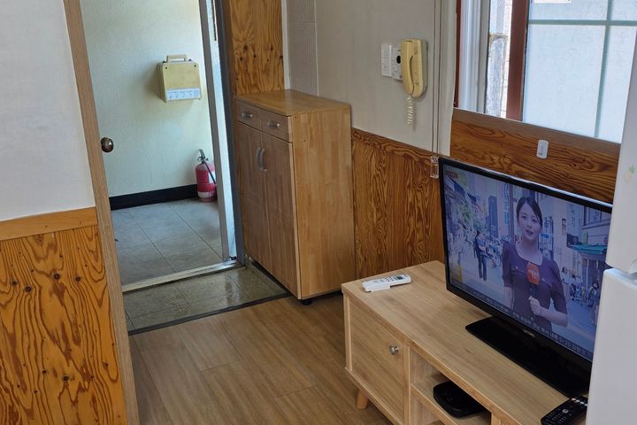 Officetel, 4th Floor, Unit 404 4th image