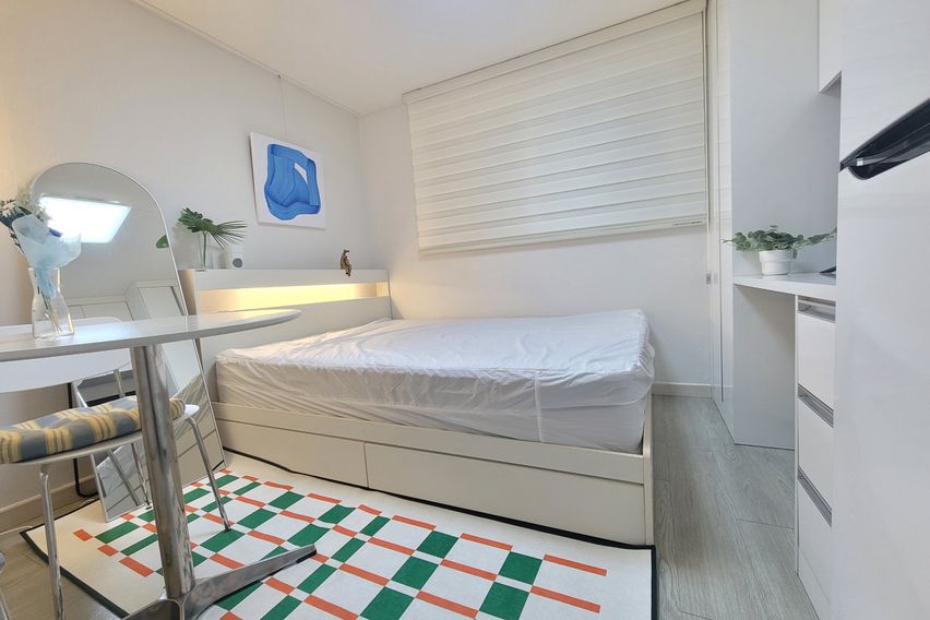 지하철4분#퀸#신축블루