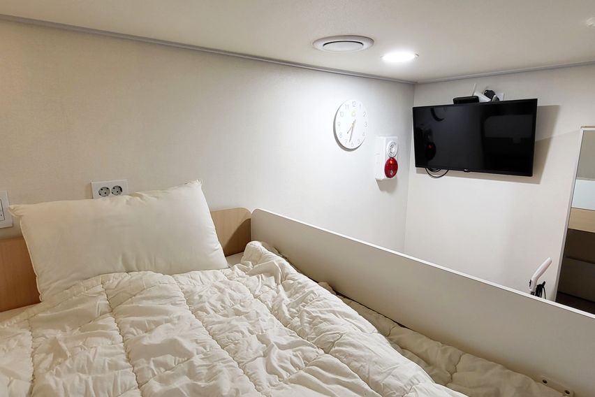 신촌3분홍대10분303