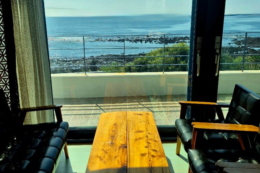 공천포 바닷가 3층독채