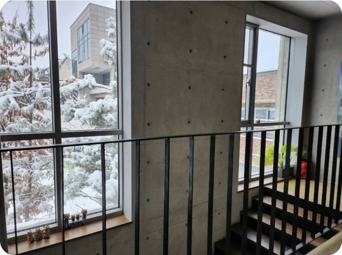 테라스가있는 통유리 방 10번째 이미지