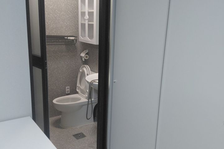 Double room – suitable for two people of the 7th image