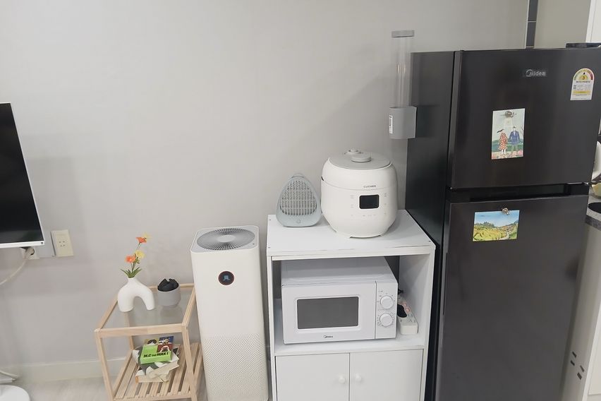 A cozy home. 8th image