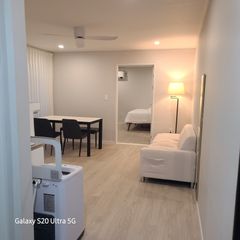 Chic and atmospheric accommodation in downtow Unit Image