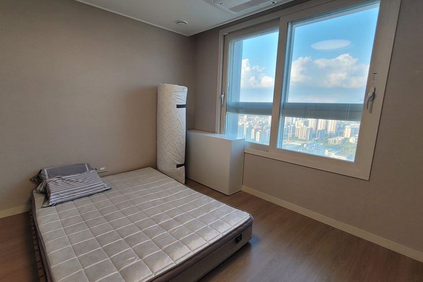 범계역1분 모비우스