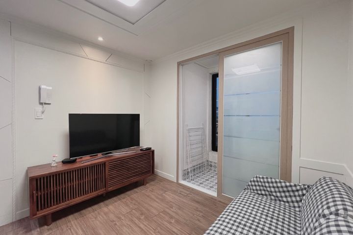 Fully furnished two-room unit near Gijang Mar 8th image