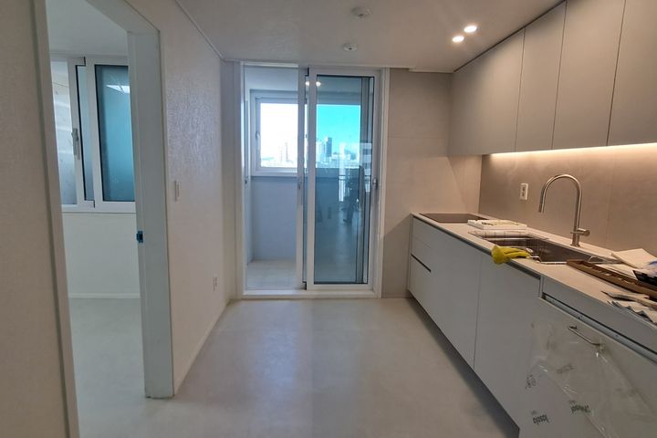 Gyeongseong Keunmaeul Apartment 3-Bedroom Uni 10th image