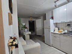 Bangbae, Isu, Naebang 🩷 2-Room Apartment 18th image