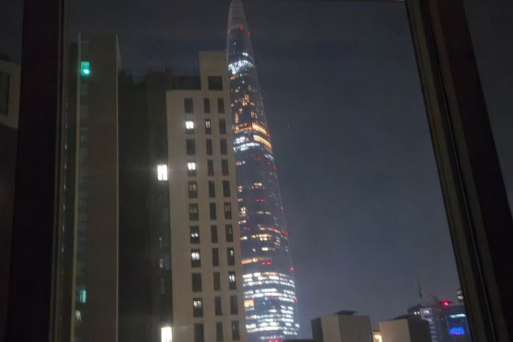 Apartment with a view of Lotte Tower in Jamsi 17th image