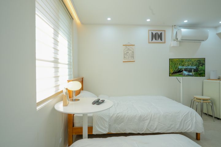 Twin Room in Myeongdong Station Area, Seoul 5th image