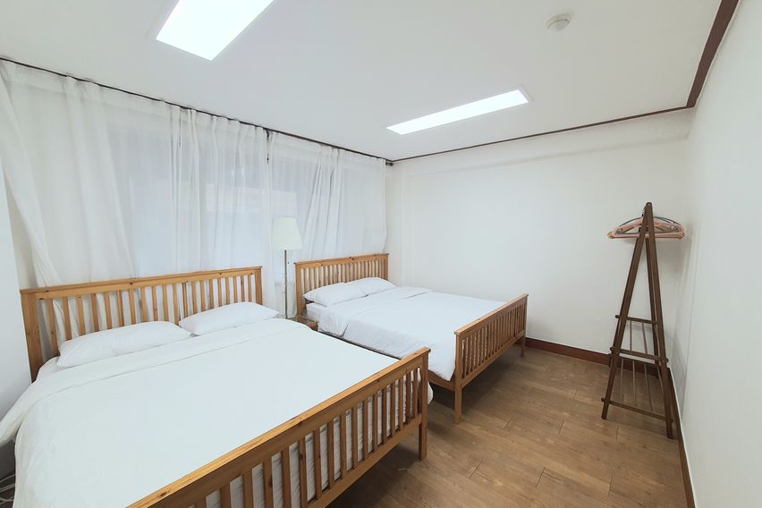 Grand House 7th image