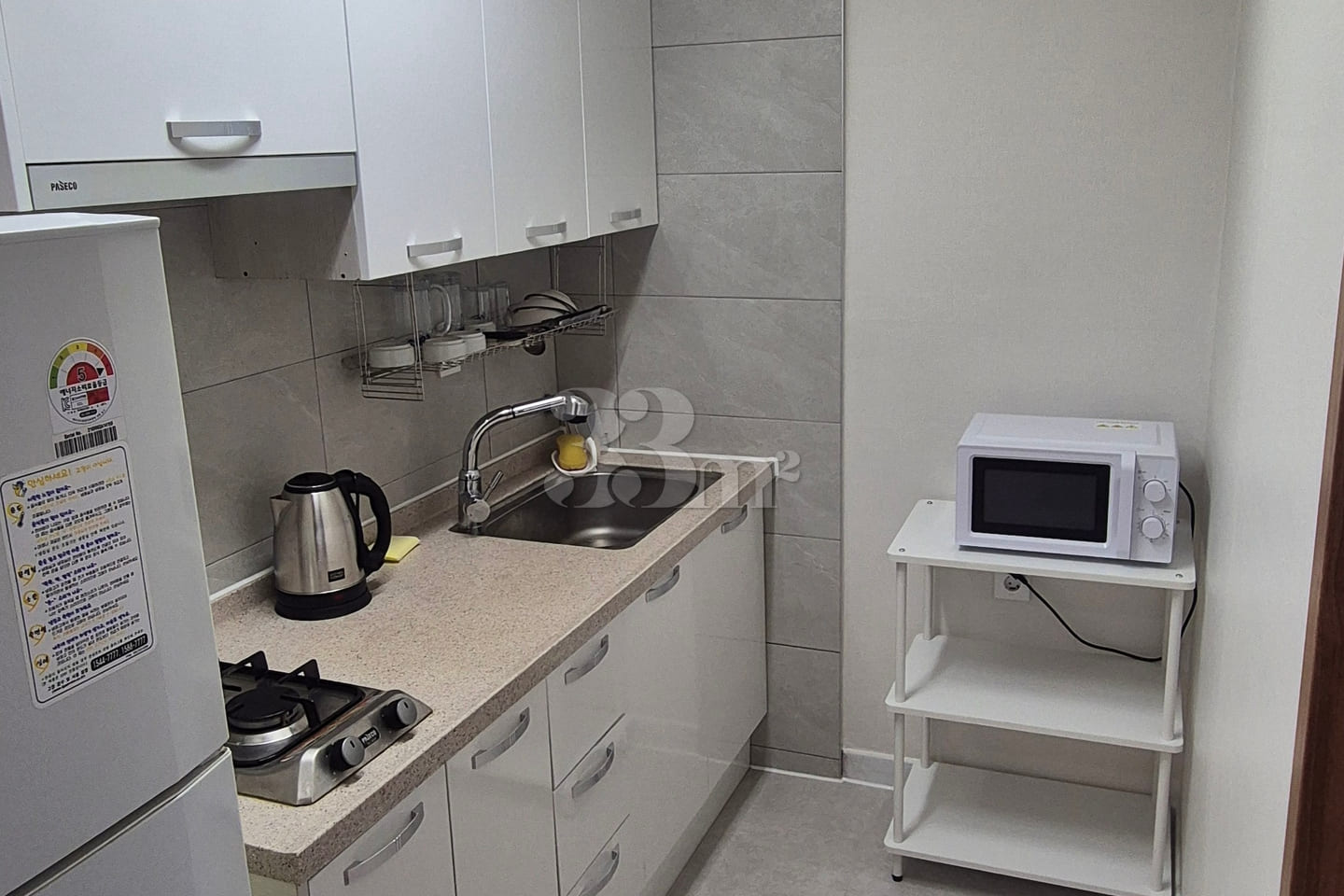 Renovated Studio Apartment in Chojeon-dong (U 3th image