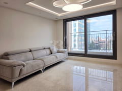 3-room apartment near the airport in the city 0th image
