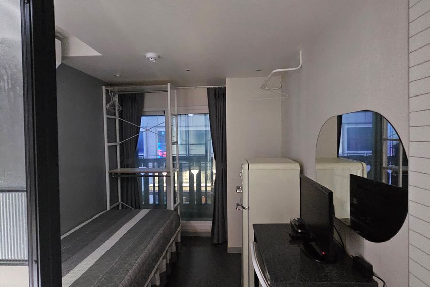 프리미엄 고고스테이 C