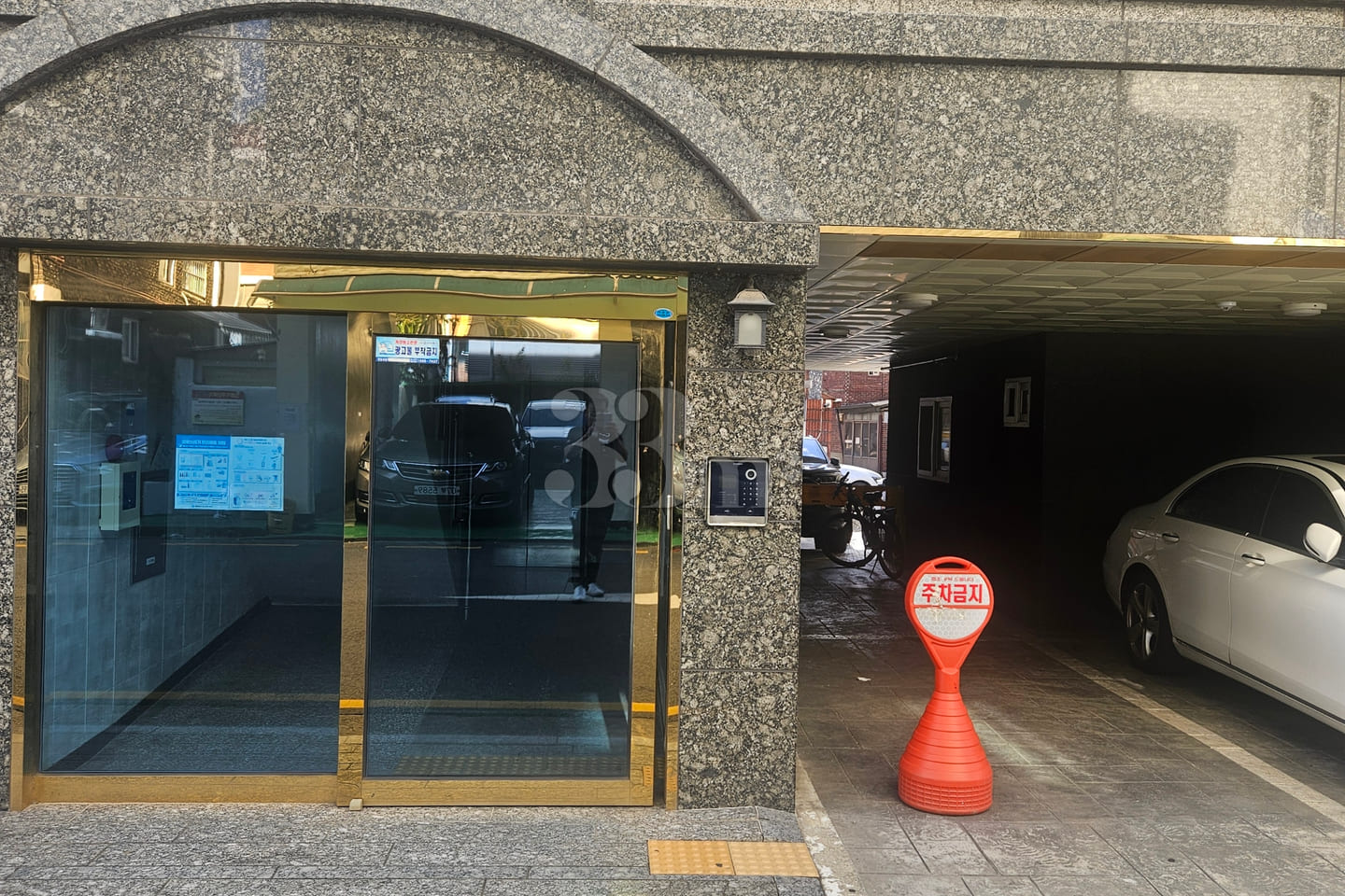 Subway, Line 2, Line 7 7th image
