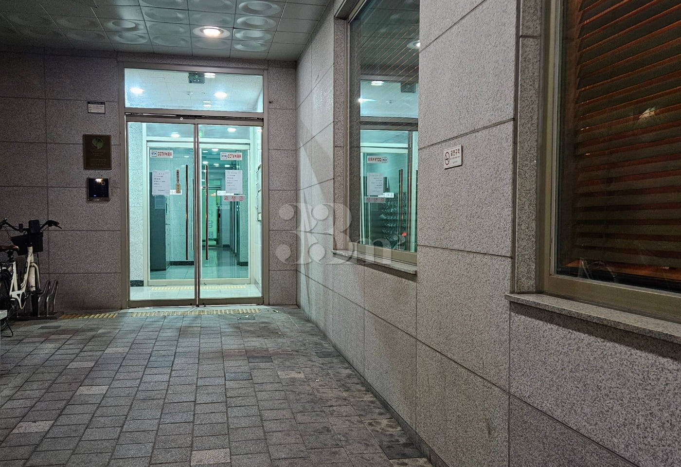 3 minutes from Yangcheon Hyanggyo Station in 15th image
