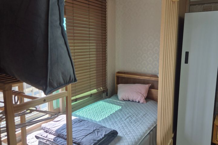 Fully furnished 15-pyeong officetel 12th image