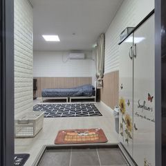Pine House #303 Unit Image