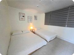 Clean, modern house. 1th image