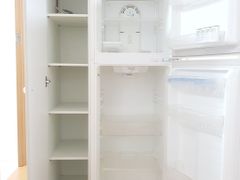 Room 201 6th image