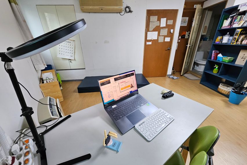 Gongdeok Station, 20 seconds, fully furnished 2th image