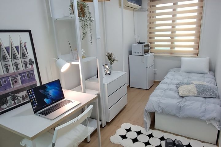 7-minute walk from Gangnam Station and Yeoksa 5th image