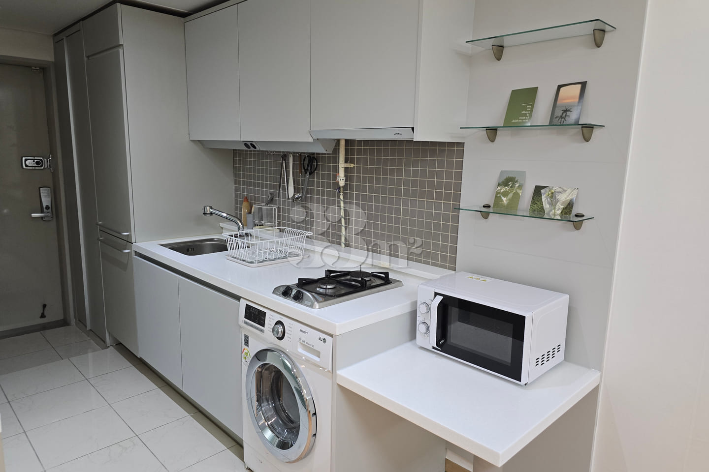 Gangnam Yeoksam 3-min walk, fully furnished ? 8th image
