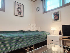 Clean, fully furnished 3-room apartment near 5th image
