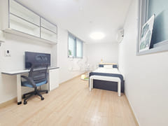 Golden Palace 404 6th image