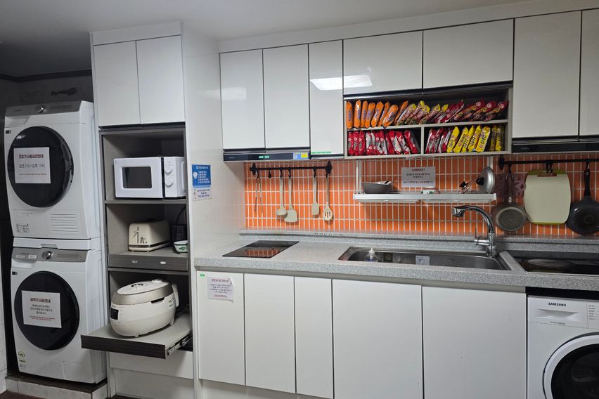 금릉역2분디럭스룸(큰방 4번째 이미지