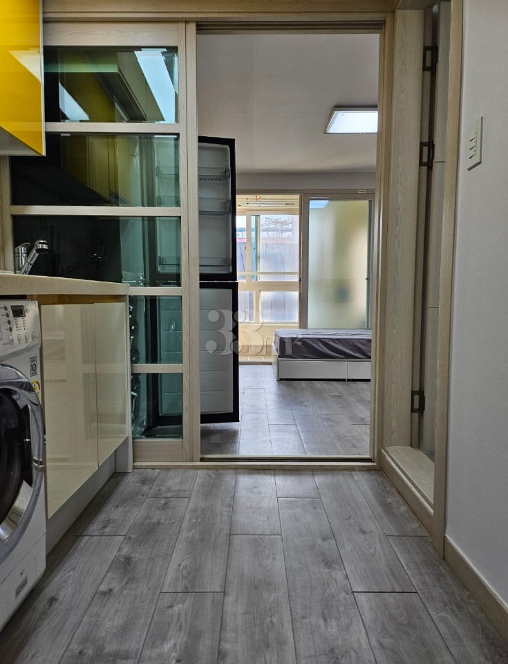 One-room apartment, 45 sq.m., 1 minute from J 9th image