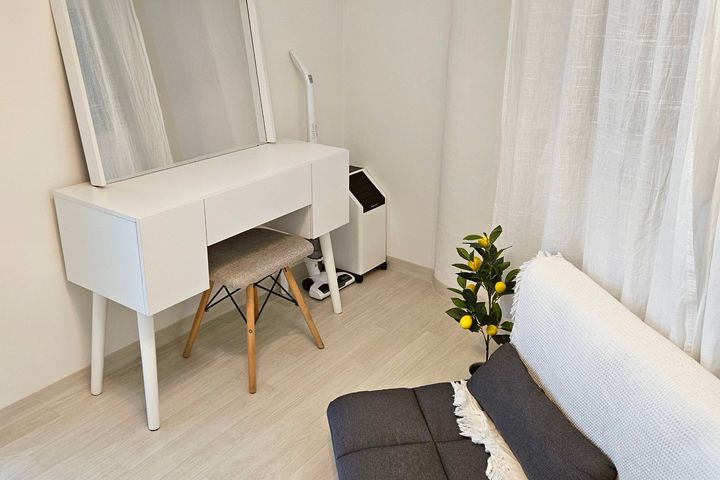 Two-room apartment with a terrace on the 3rd  9th image