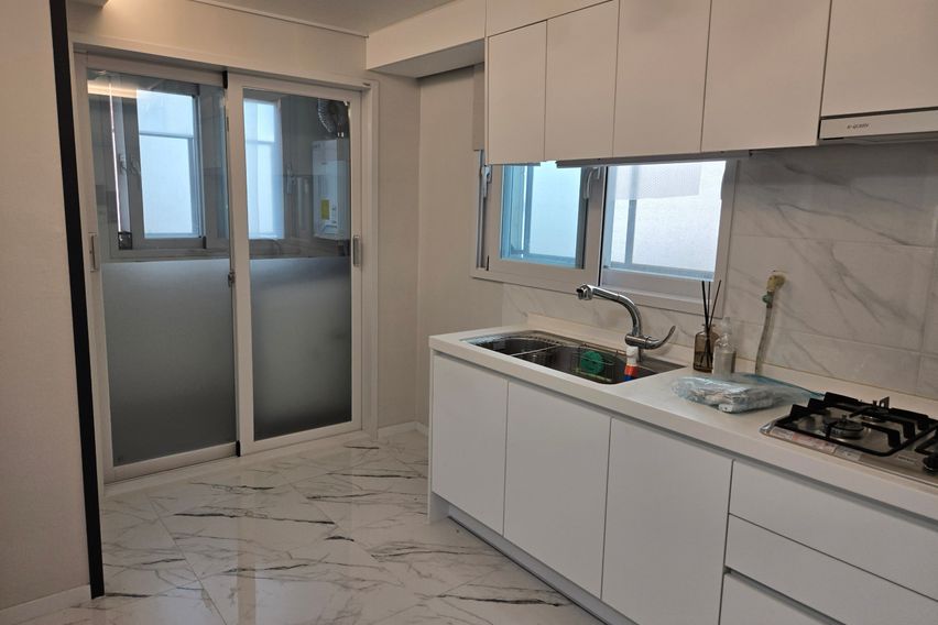 주차가능한 투룸  6번째 이미지