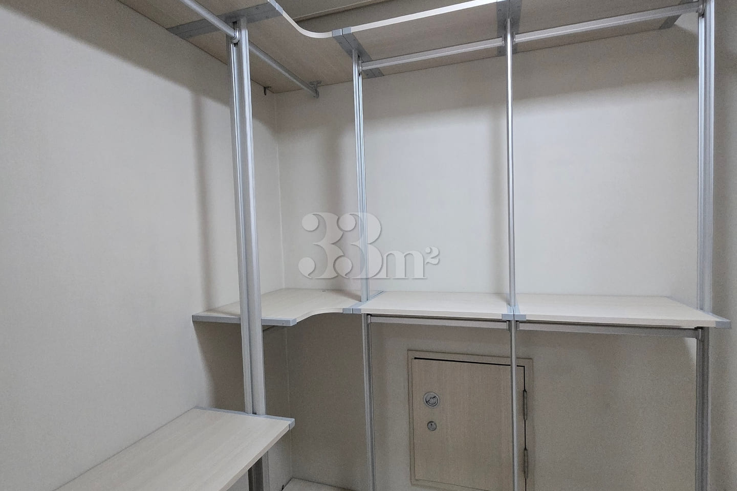 New, fully-furnished apartment with a view of 13th image