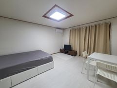 두정동 넓은룸 퀸침대1 3번째 이미지