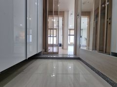 Newly built, fully furnished unit with a view 12th image