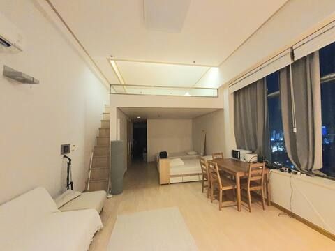 W House 1th image
