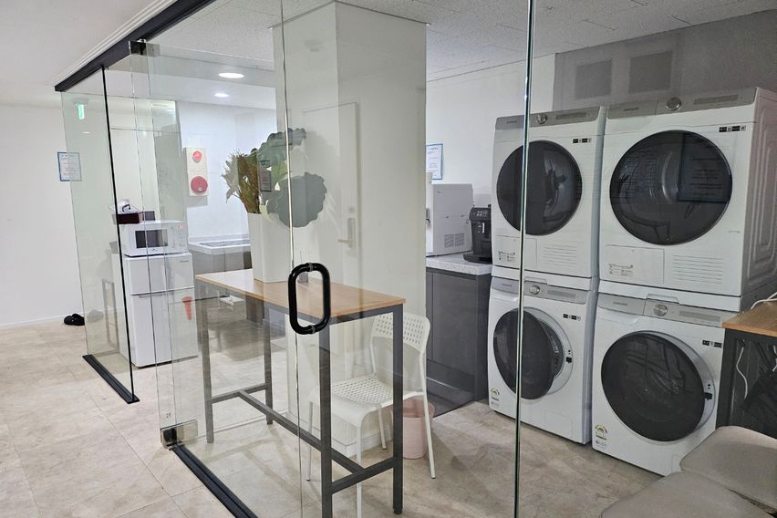 신촌역1분이대5분 원룸