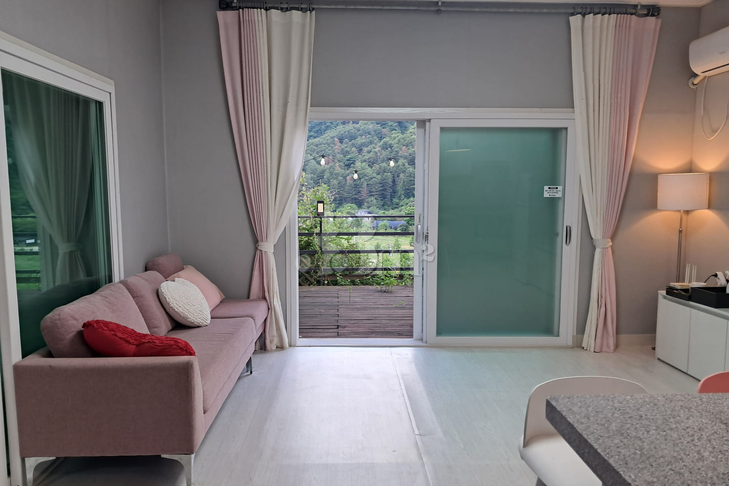 Pocheon Shine House 3th image