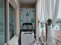 Spacious, Great-Value 2-Room Unit (Sleeps 3) 18th image